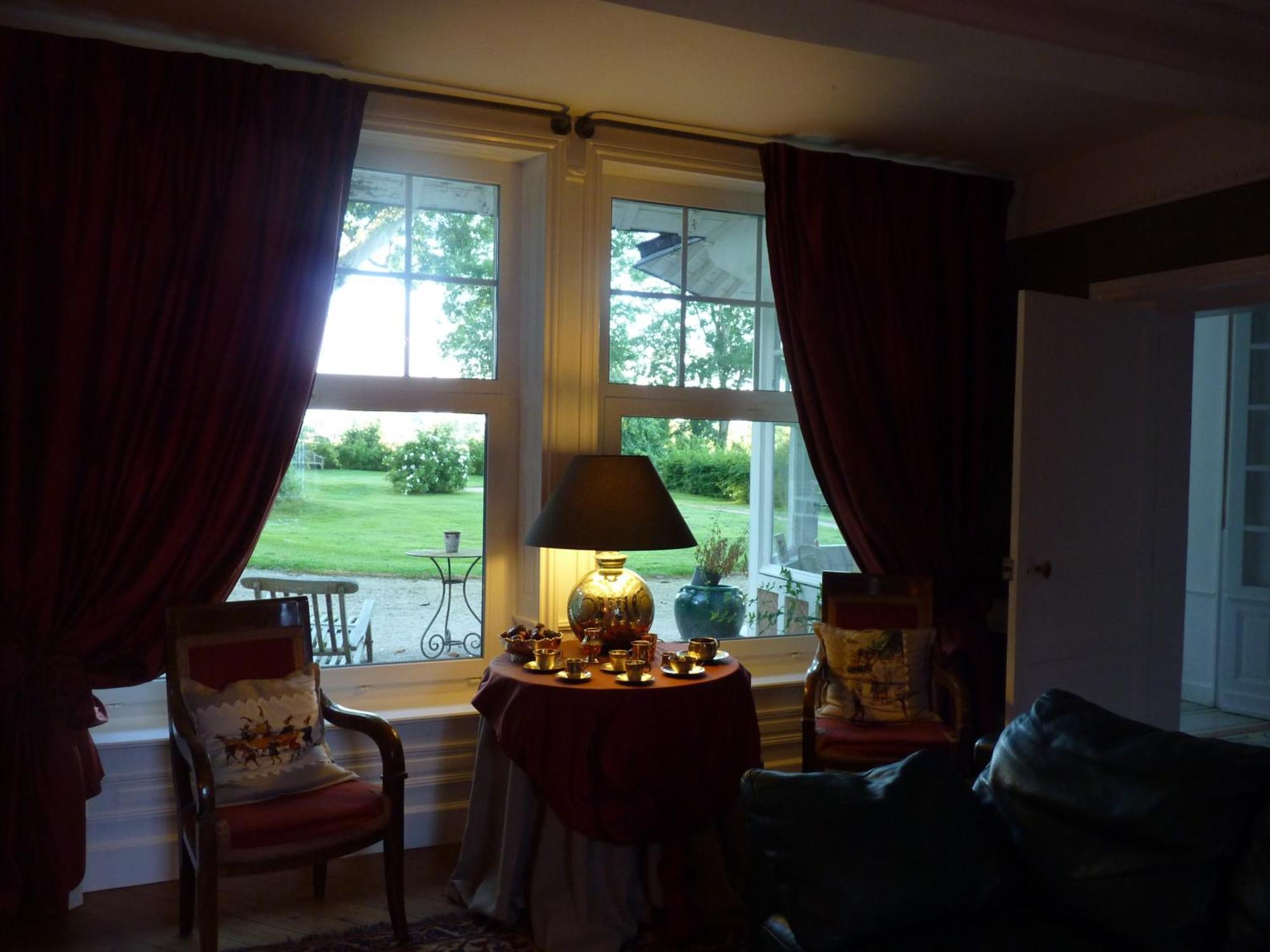 Chambres D'Hotes Le Petit Sully Sully  외부 사진