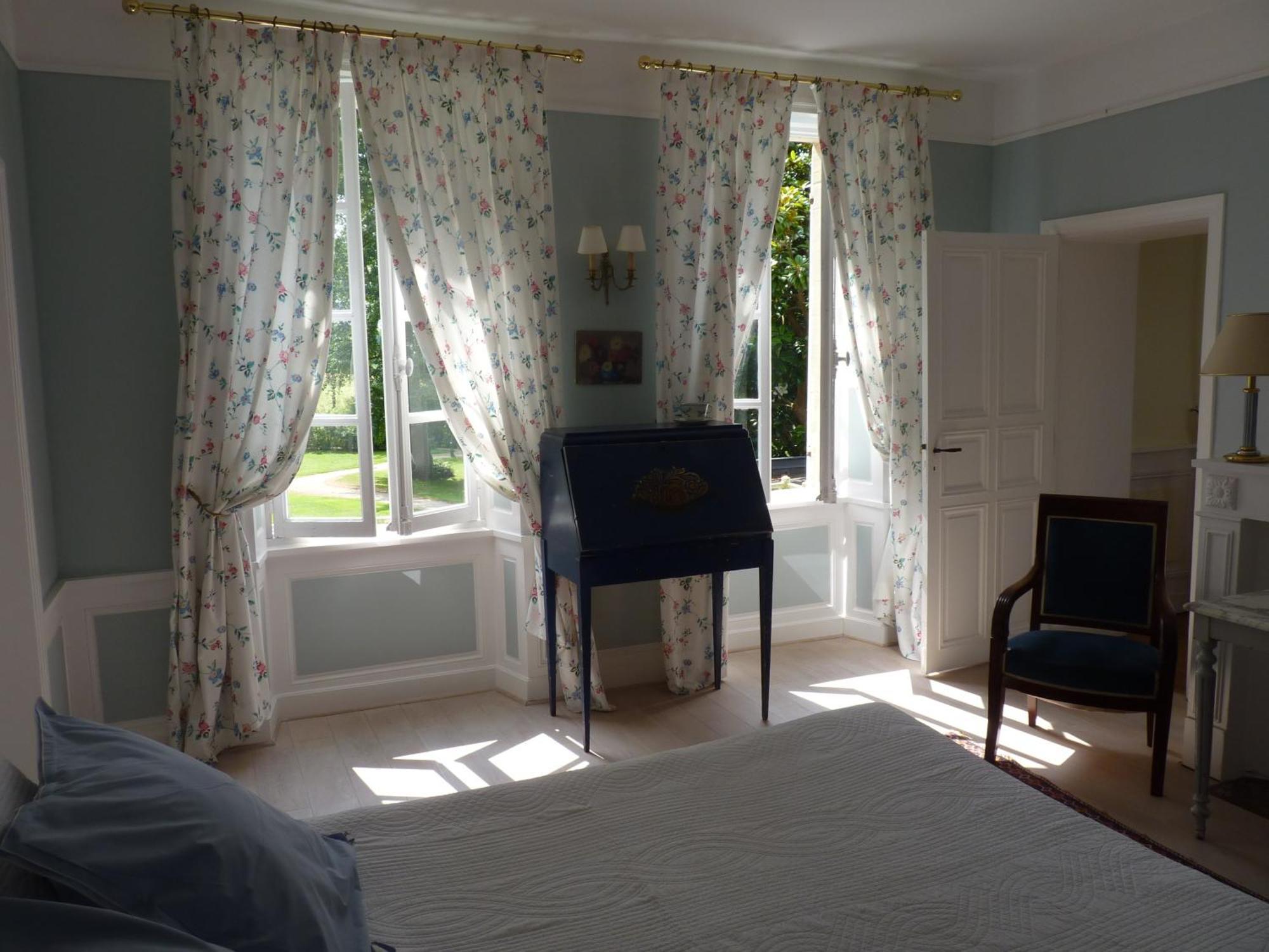 Chambres D'Hotes Le Petit Sully Sully  외부 사진