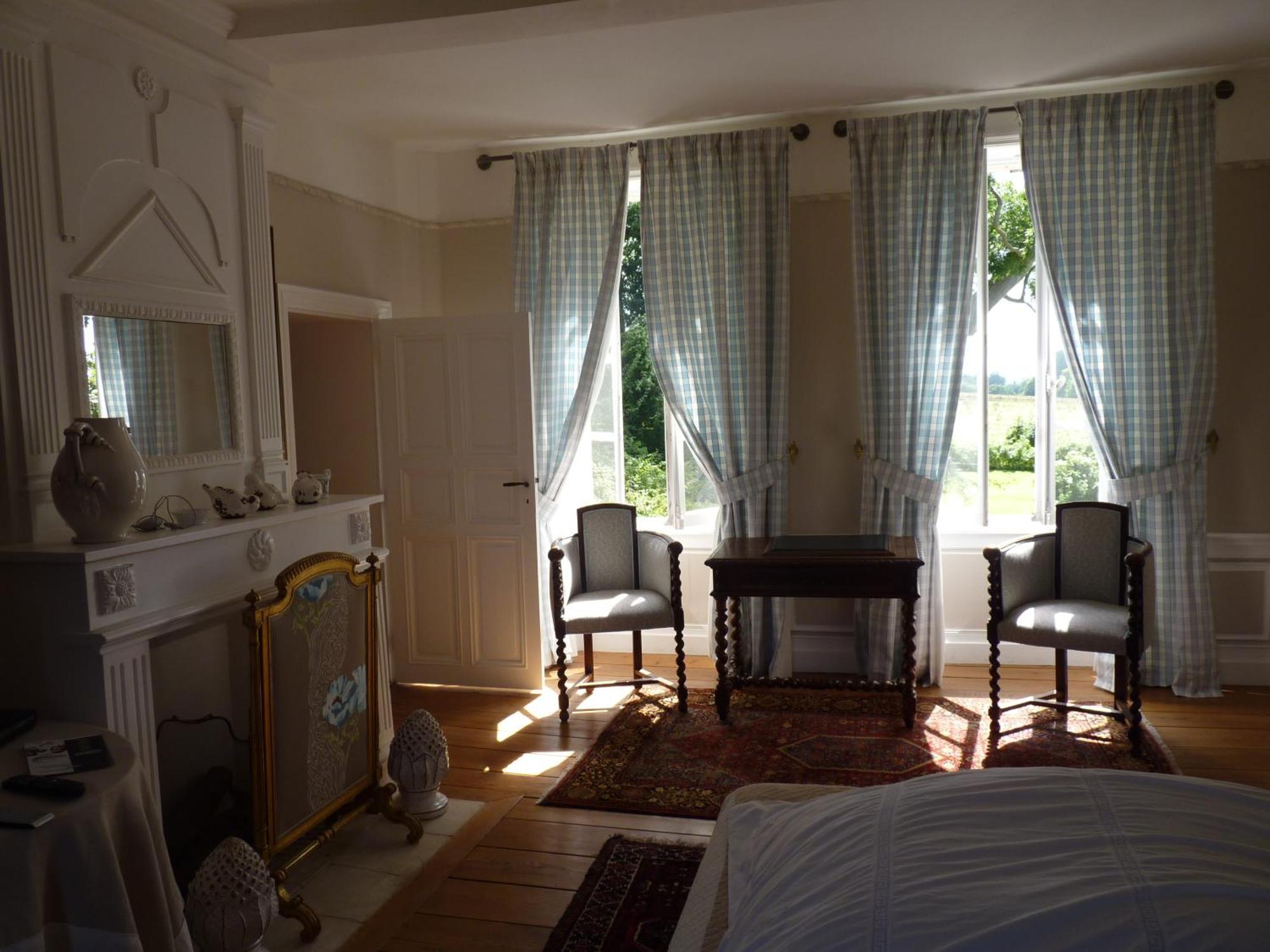 Chambres D'Hotes Le Petit Sully Sully  외부 사진
