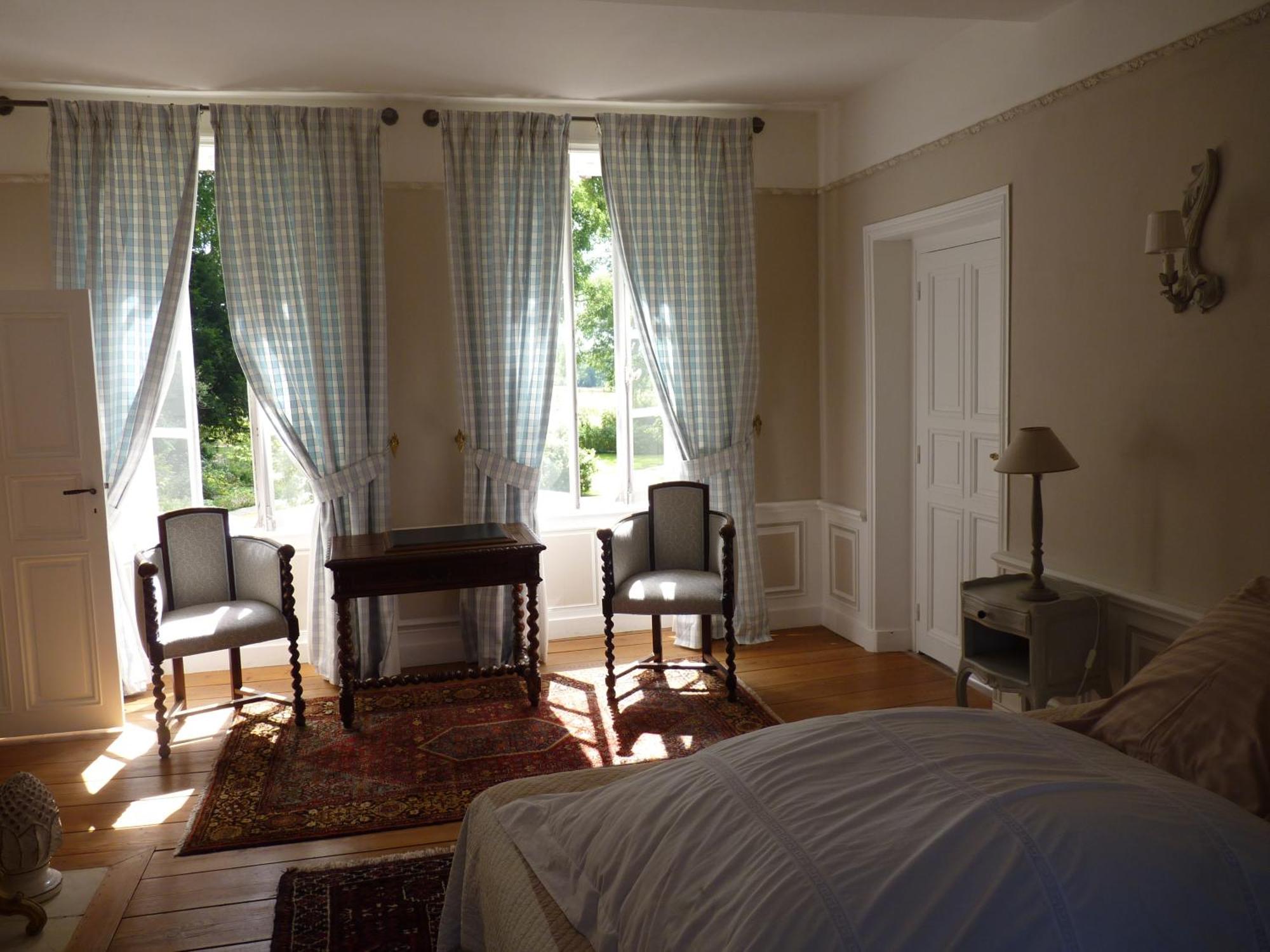 Chambres D'Hotes Le Petit Sully Sully  외부 사진