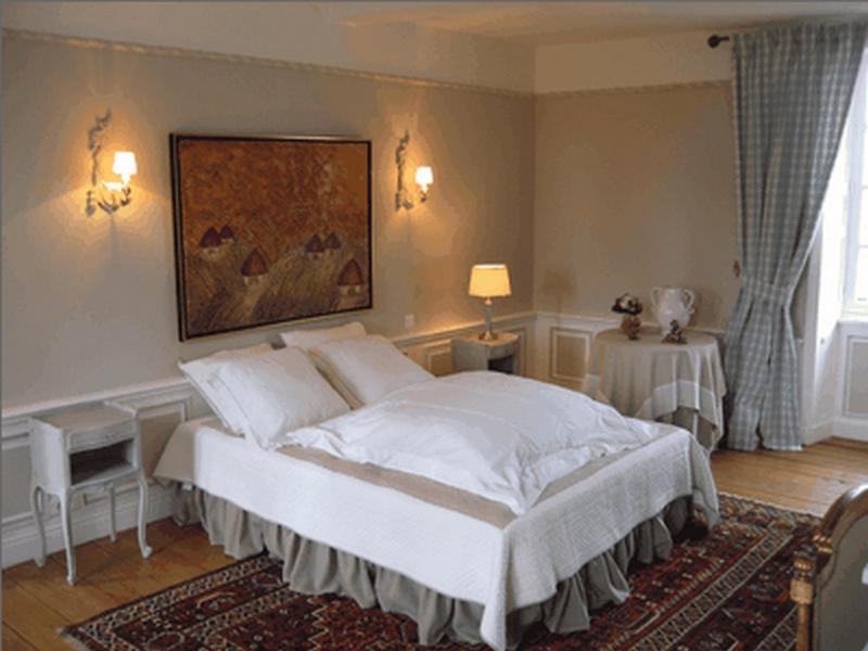 Chambres D'Hotes Le Petit Sully Sully  객실 사진